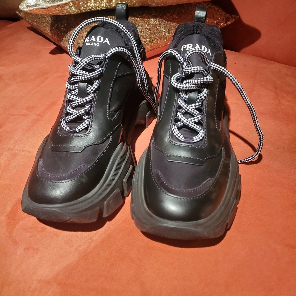 Mens Current Season AUTHENTIC Prada Sneakers